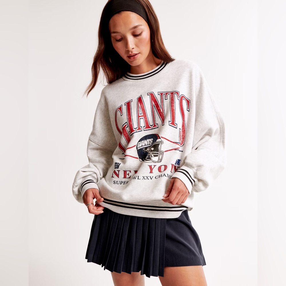 Abercrombie & Fitch Giants Sweatshirt